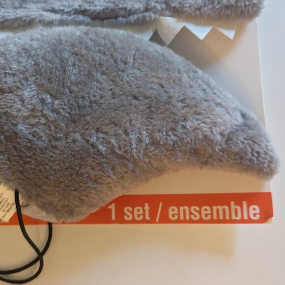 NWT Fun Grey Shark Fin Kids Halloween Costume Headband Michael's Creatology Fish - Picture 4 of 11